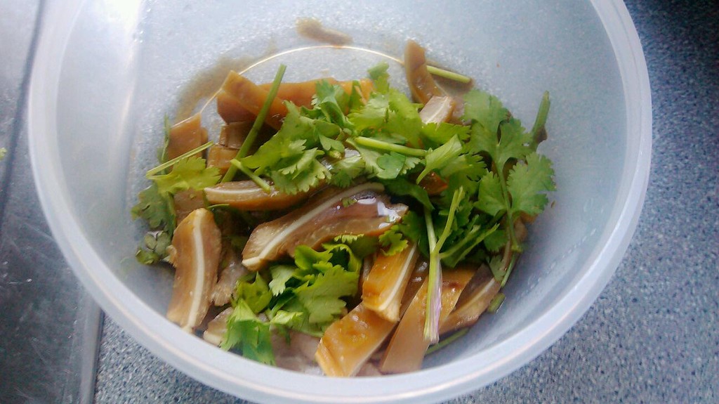 Simple stewed pig ear