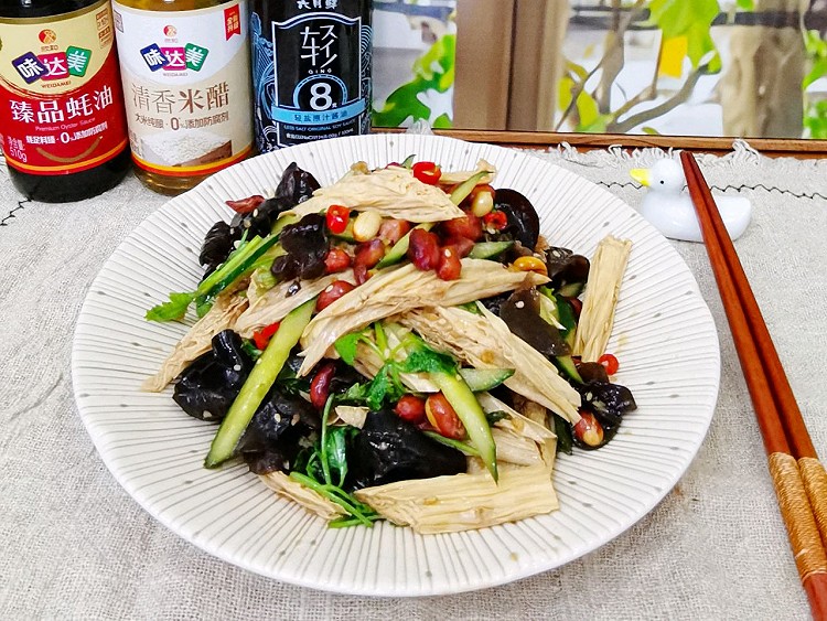 凉拌腐竹的做法