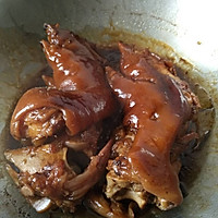 皇后锅秘制猪蹄的做法图解3