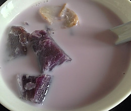 牛奶紫薯粥—早餐之感冒时周末的一天三餐的做法