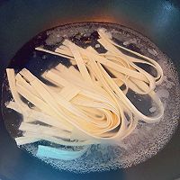 番茄肉酱刀削面的做法图解1