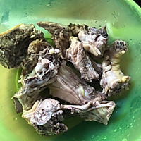 松茸椰子鸡汤的做法图解1