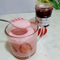 #蓓妮妈妈美味#草莓酸奶的做法图解7