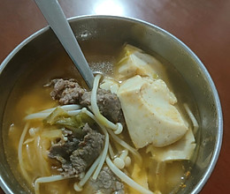 泡菜豆腐汤（少量牛肉）的做法