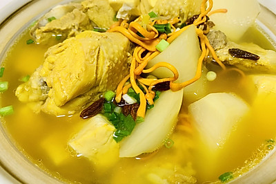 营养美味の排骨鸡腿虫草花汤