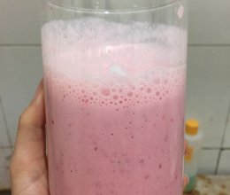 草莓奶昔的做法