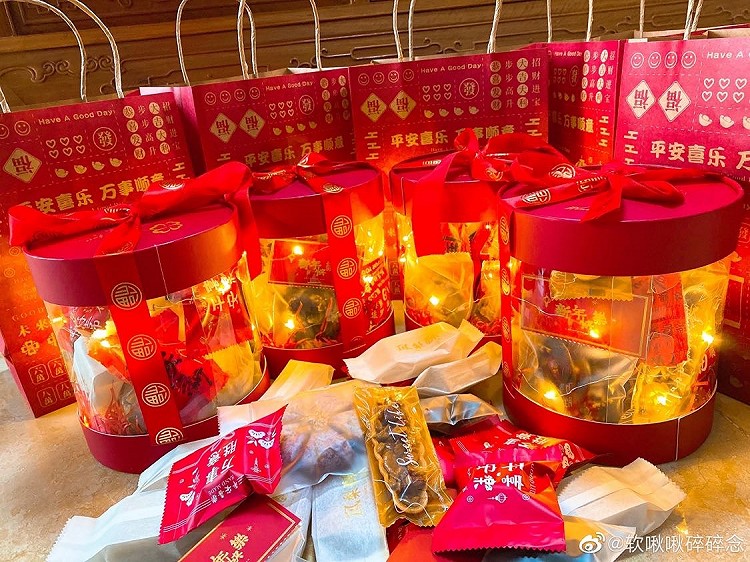新年抱抱桶之 蛋黄酥的做法