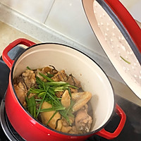 铁铸锅焖鸡的做法图解5
