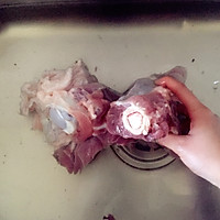 清炖大棒骨的做法图解1