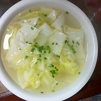 大白菜炖鱼糕图片