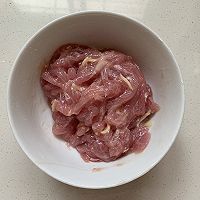 肉丝榨菜的做法图解2