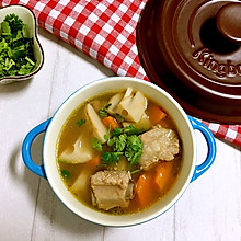 坤博砂锅莲藕排骨汤