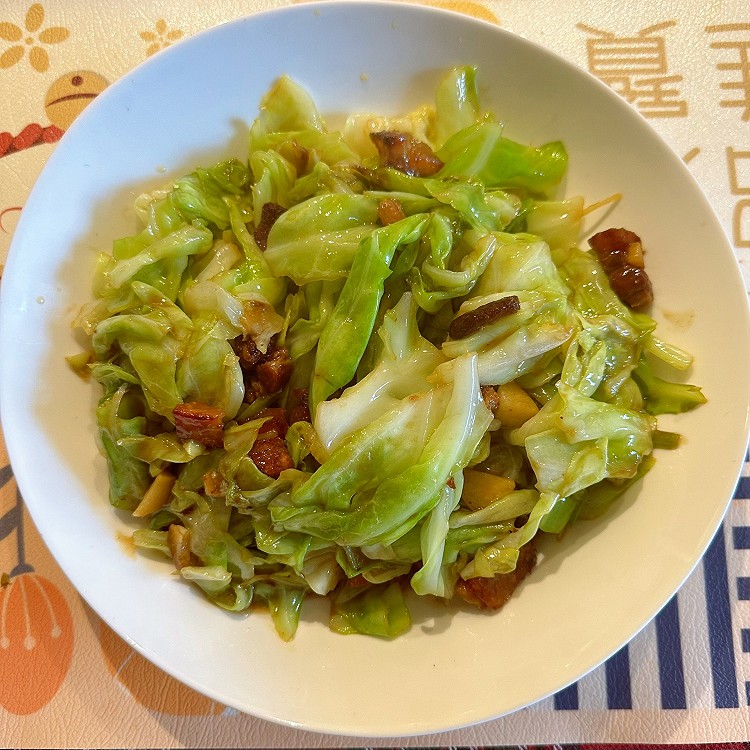 油渣手撕包心菜的做法