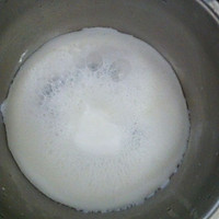 阿根廷焦糖牛奶酱的做法图解2