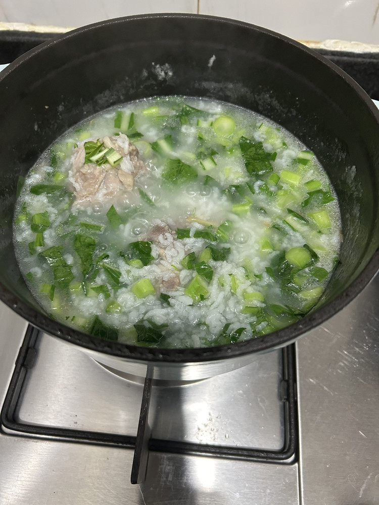 下火咸骨粥的做法