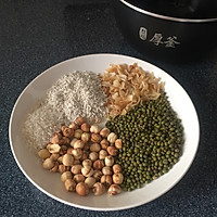 莲子绿豆百合粥#美的早安豆浆机#的做法图解1