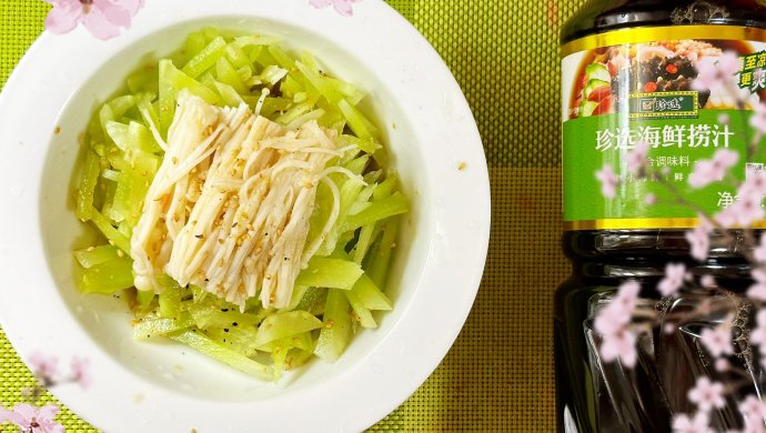 夏天来了0脂肪的捞汁金针菇拌青笋