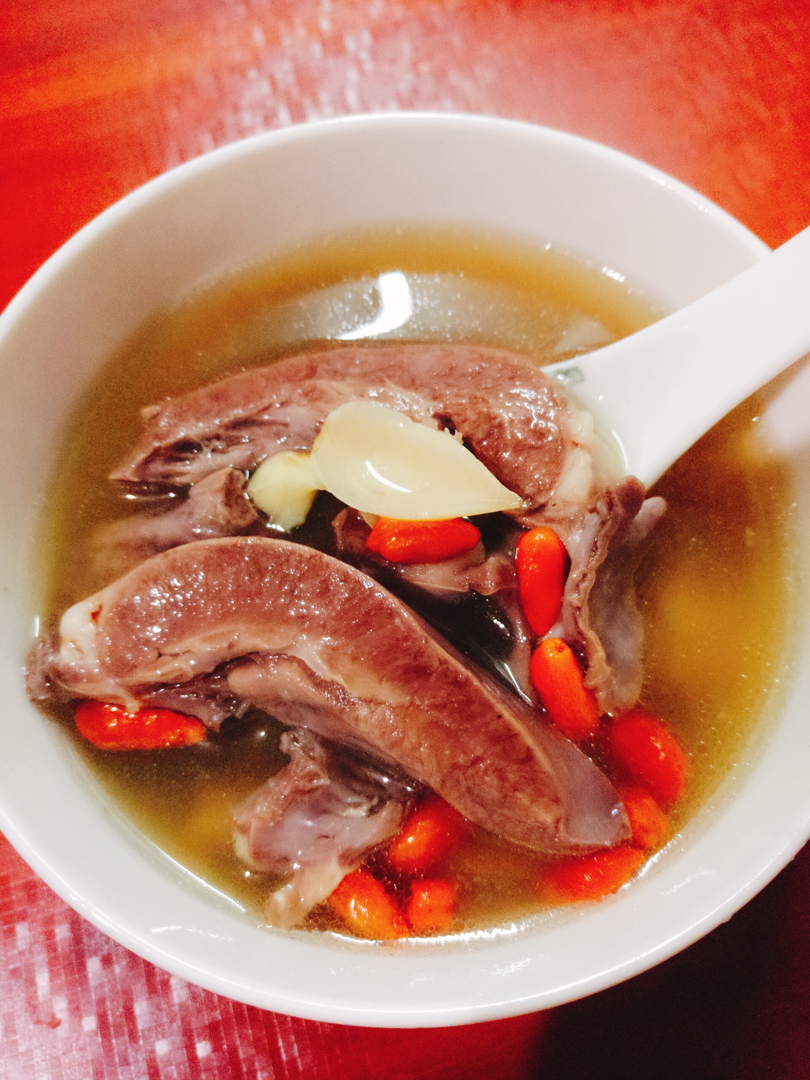 私房菜:百合莲子薏米猪心汤