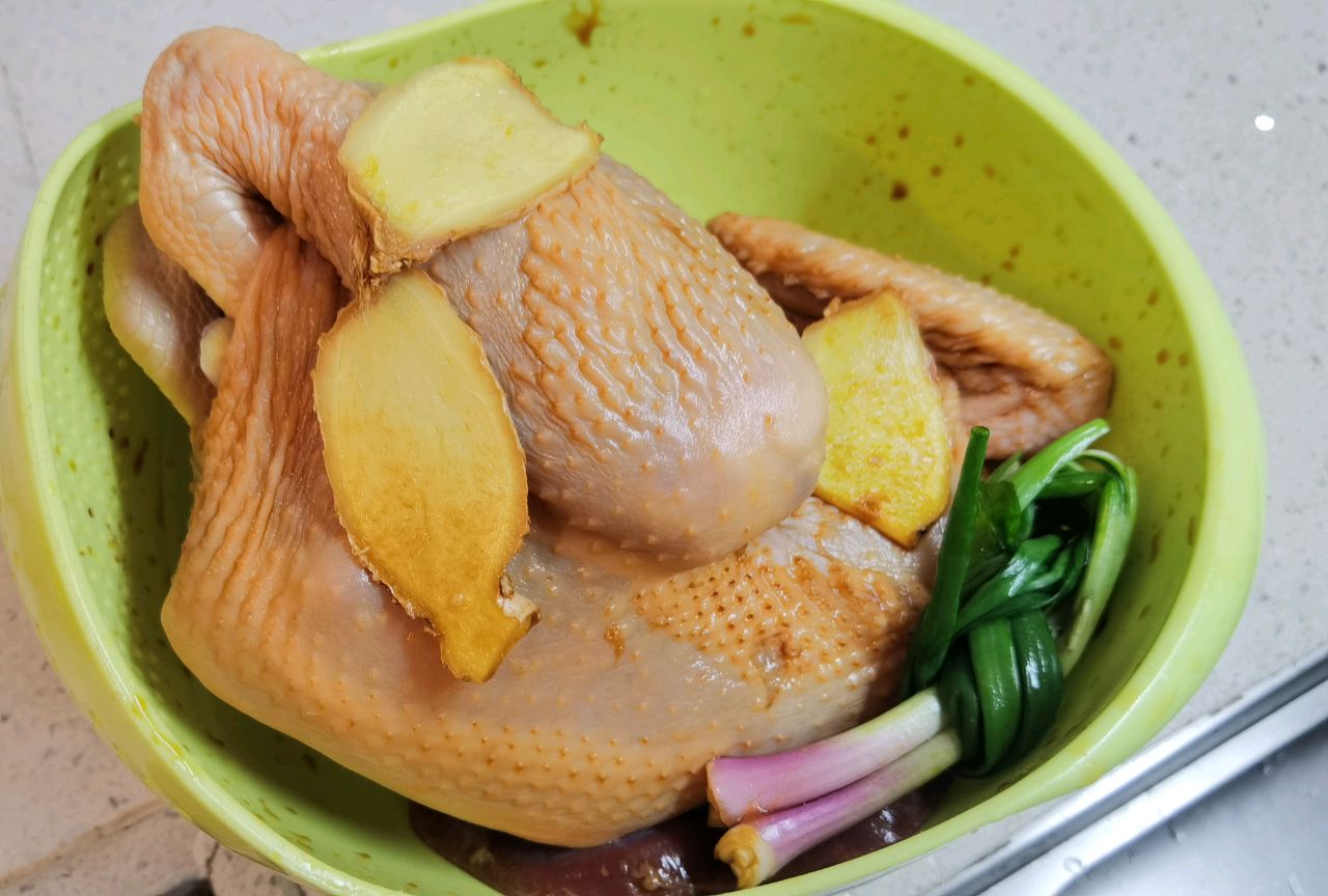 电饭锅版盐焗鸡怎么做_电饭锅版盐焗鸡的做法_豆果美食