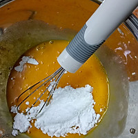 戚风蛋糕(长方形)的做法图解2