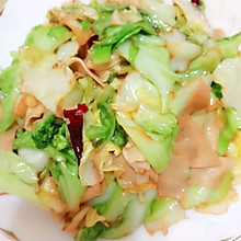 卷心菜炒豆腐皮