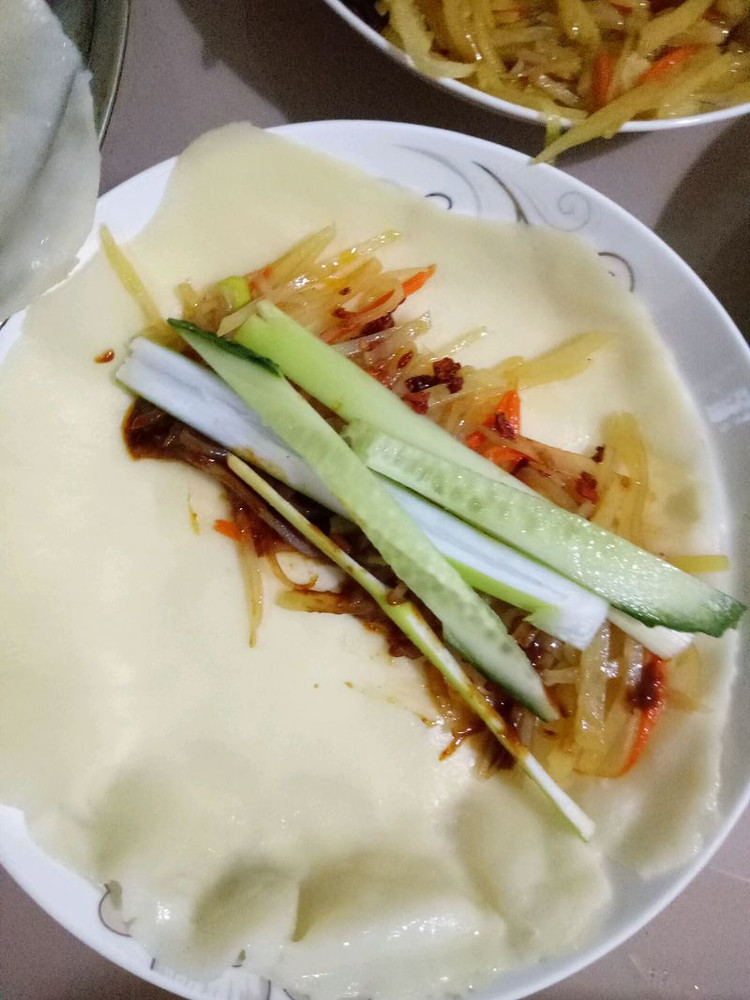 土豆丝卷饼的做法