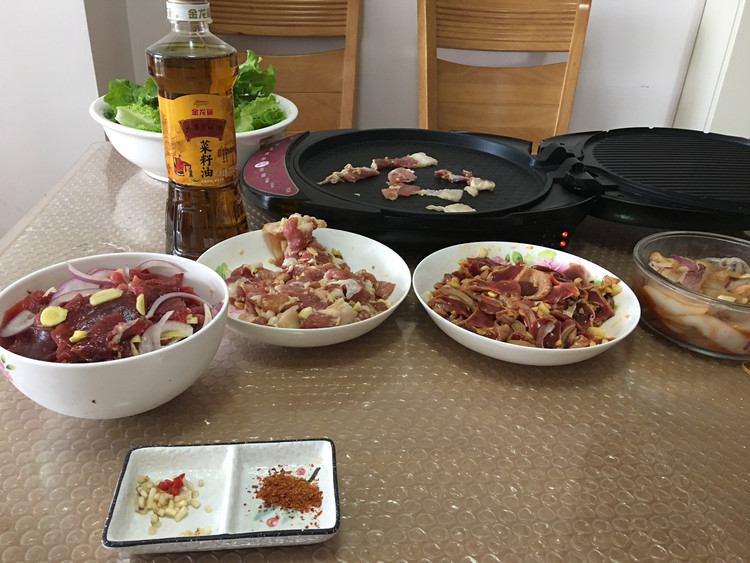 合家欢版韩式烤肉=罗锅的做法