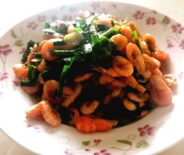 韭菜炒虾的做法
