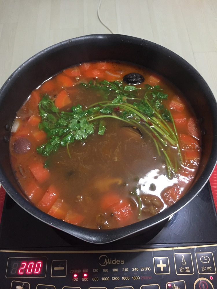 牛腩煲