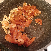 泡椒辣炒鸡胸肉虾仁^_^好下饭的做法图解2
