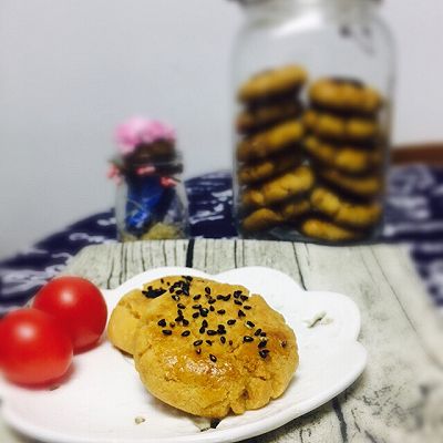 美味杏仁小桃酥饼干