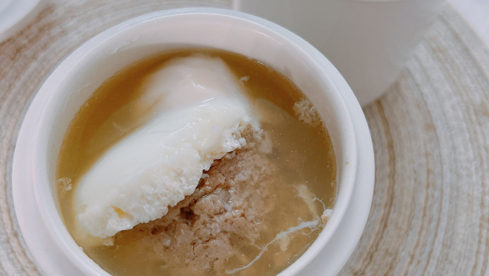 当归肉饼蒸蛋汤