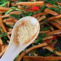 韭菜炒豆干的做法图解8