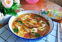 #福气年夜菜#西红柿豆腐菌菇汤的做法