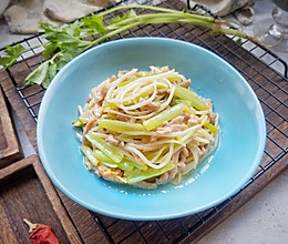 芹菜豆芽炒肉丝，减脂瘦身吃起来！的做法