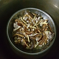 冬菇紅棗蒸雞的做法图解4