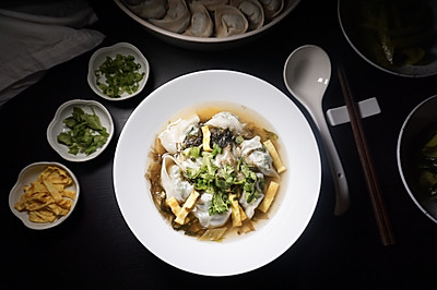 「上海的味道我知道」荠菜香菇猪肉馄饨