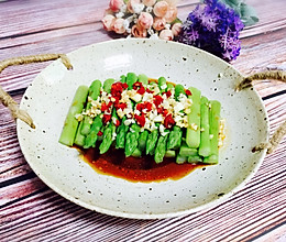 #520，美食撩动TA的心！#蒜蓉芦笋的做法