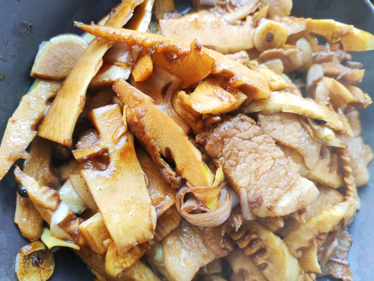 Braised spring bamboo shoots