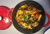 石锅豆酱焖鱼的做法