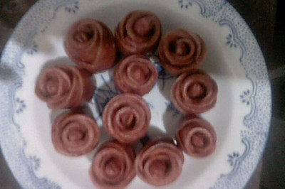 有爱的玫瑰卷。你喜欢吗?