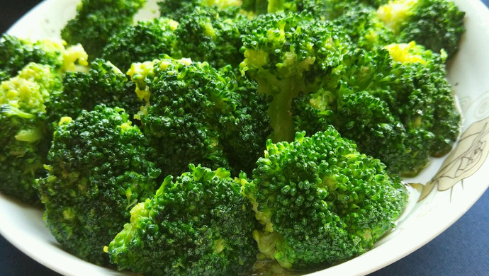 清炒西兰花