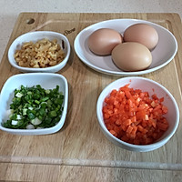五彩斑斓的煎蛋卷#急速早餐#的做法图解1