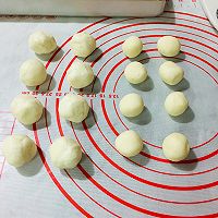 蛋黄酥的做法图解7