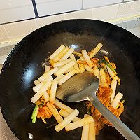 十分钟的泡菜炒年糕的做法图解7