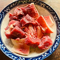#流感季饮食攻略#牛腩烧萝卜的做法图解2