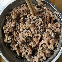 三鲜猪肉包子（好吃到把自己吓一跳）的做法图解3