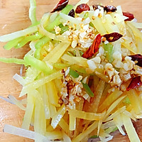 夏季开胃神器-凉拌土豆丝的做法图解3