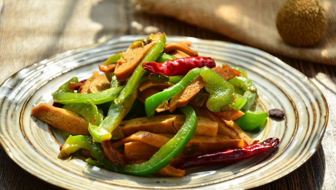 菜椒炒豆干