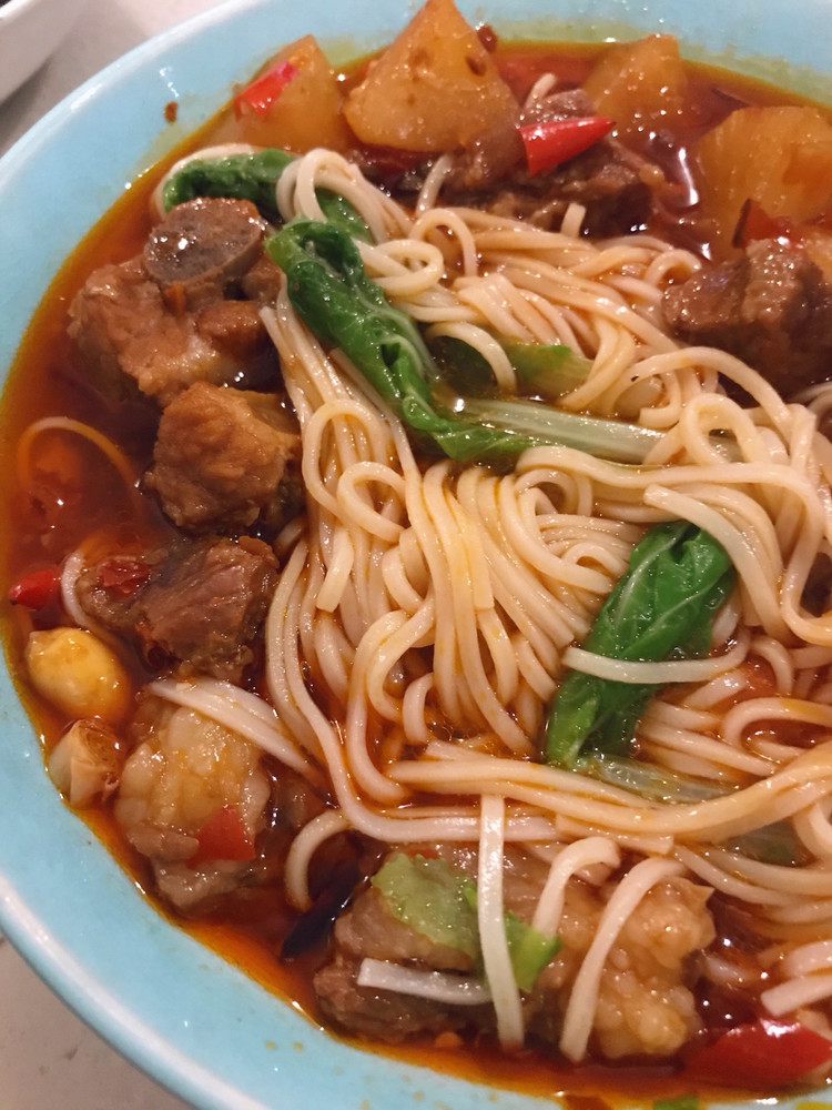红烧牛腩面的做法